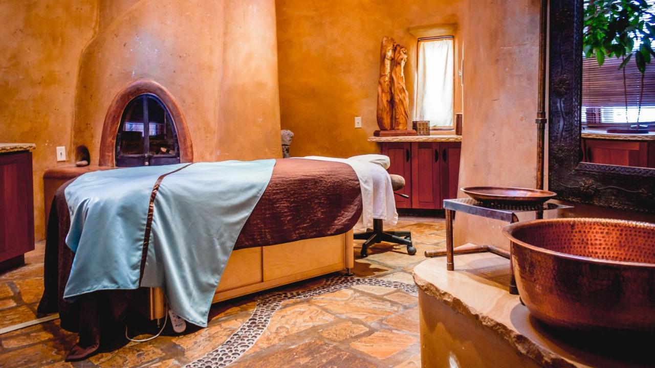 El Monte Sagrado Resort & Spa Taos Buitenkant foto
